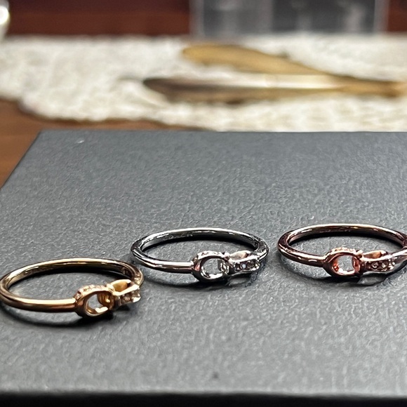 NEW‼️ COACH Signature interlock Pave Stackable 3 Ring Set - Picture 14 of 16